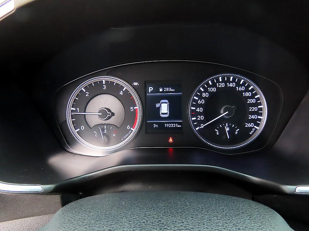 HYUNDAI Santa Fe - Vista 9