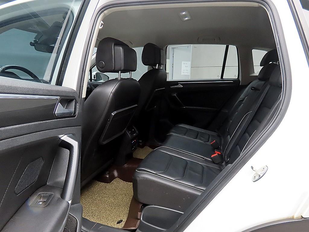 Volkswagen Tiguan - Vista 6