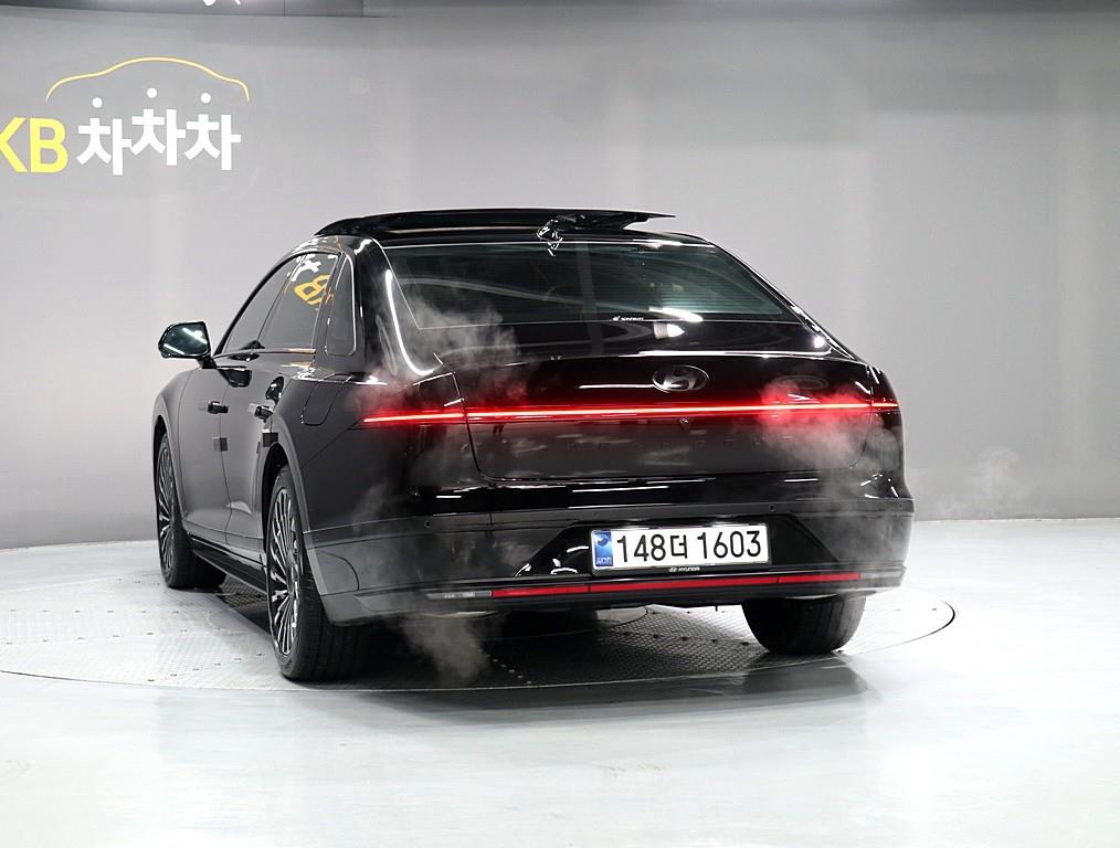 HYUNDAI Grandeur - Vista 4