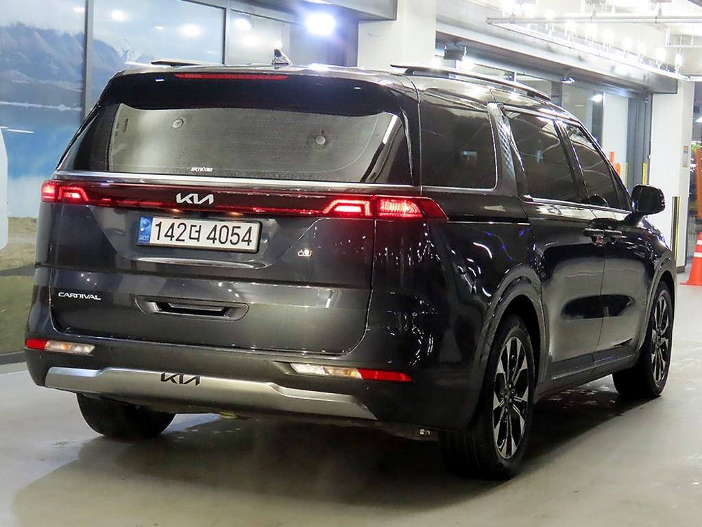 KIA Carnival - Vista 4