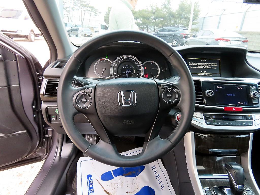 Honda Accord - Vista 8