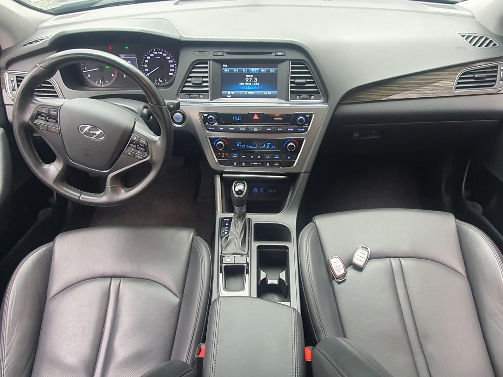 HYUNDAI Sonata - Vista 9