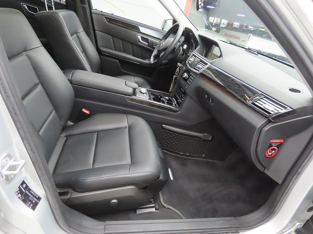 Mercedes Benz E class - Vista 8