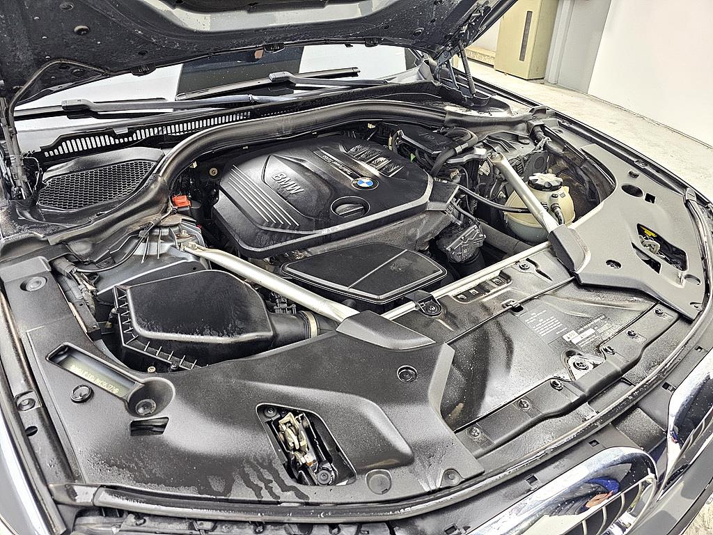 BMW 5 Series - Vista 6