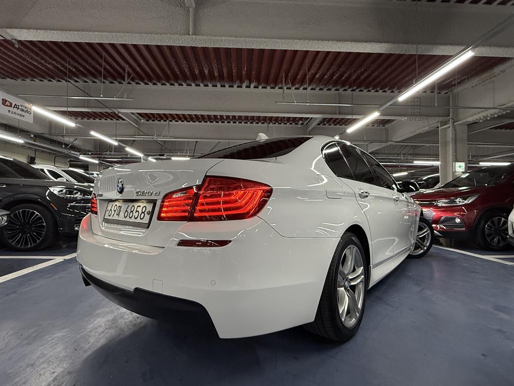 BMW 5 Series - Vista 3