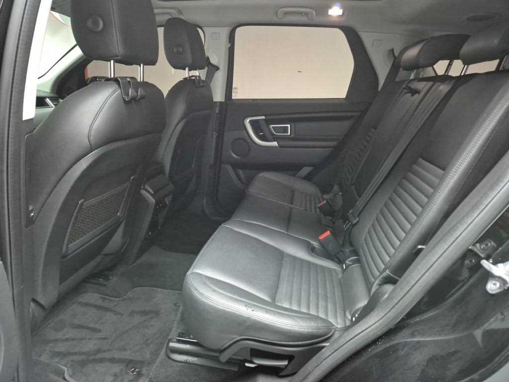 Land Rover Discovery Sports - Vista 12