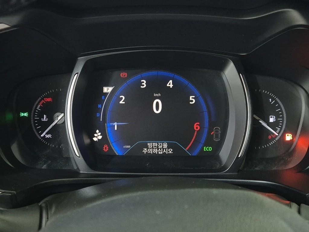 SAMSUNG QM6 - Vista 6