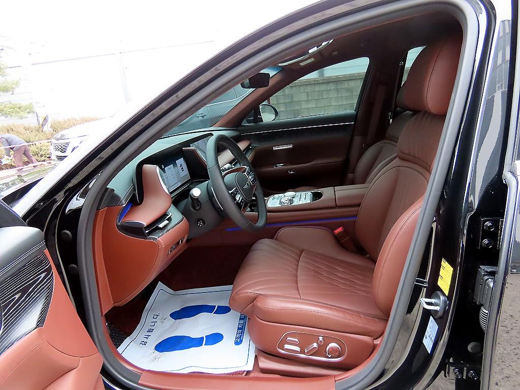 Genesis G90 - Vista 5