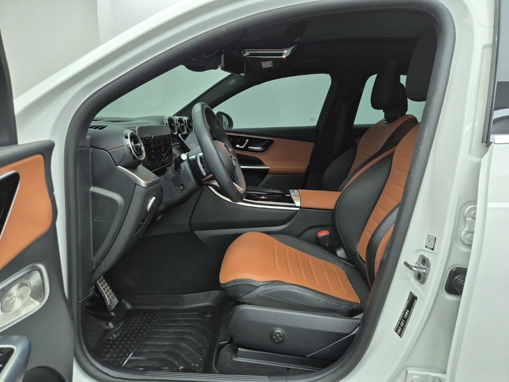 Mercedes Benz GLC Class - Vista 11