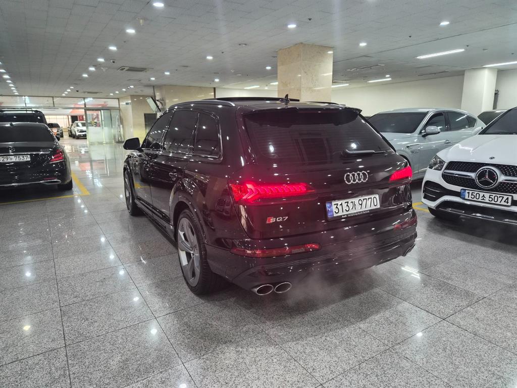 Audi SQ7 - Vista 3