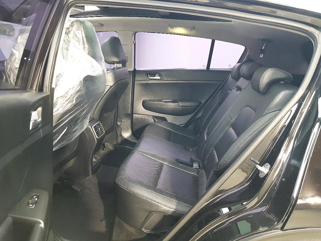 KIA Sportage - Vista 9