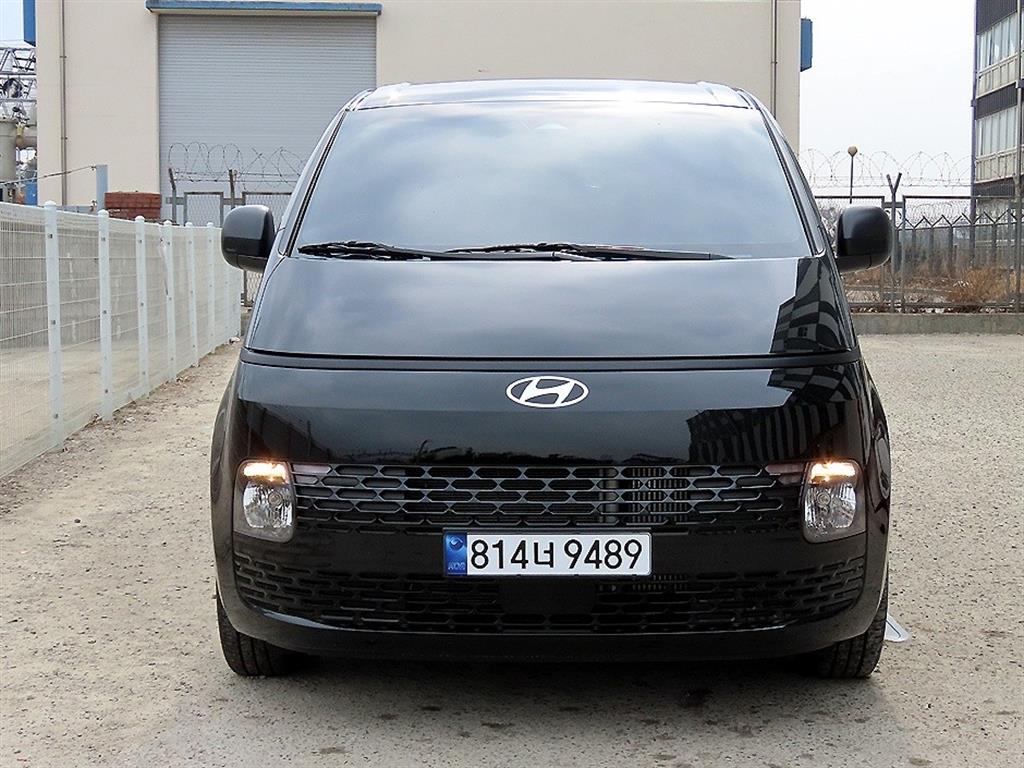 HYUNDAI Staria 2025 Negro - Importación desde Corea - HF Imports Iquique - Foto 1