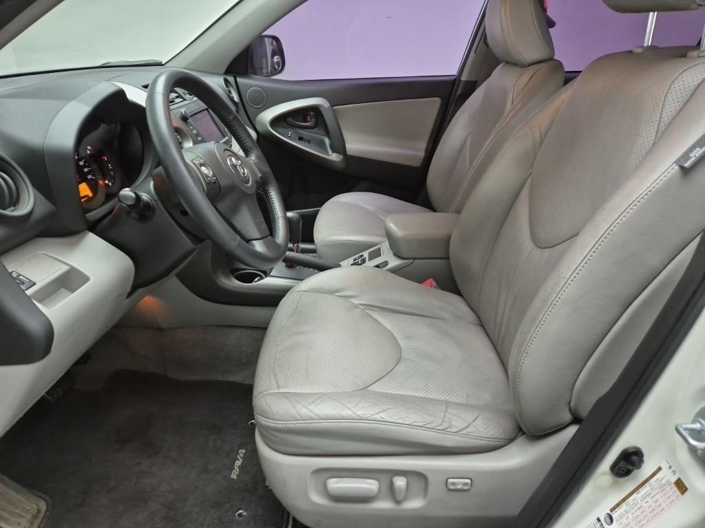 Toyota RAV4 - Vista 11