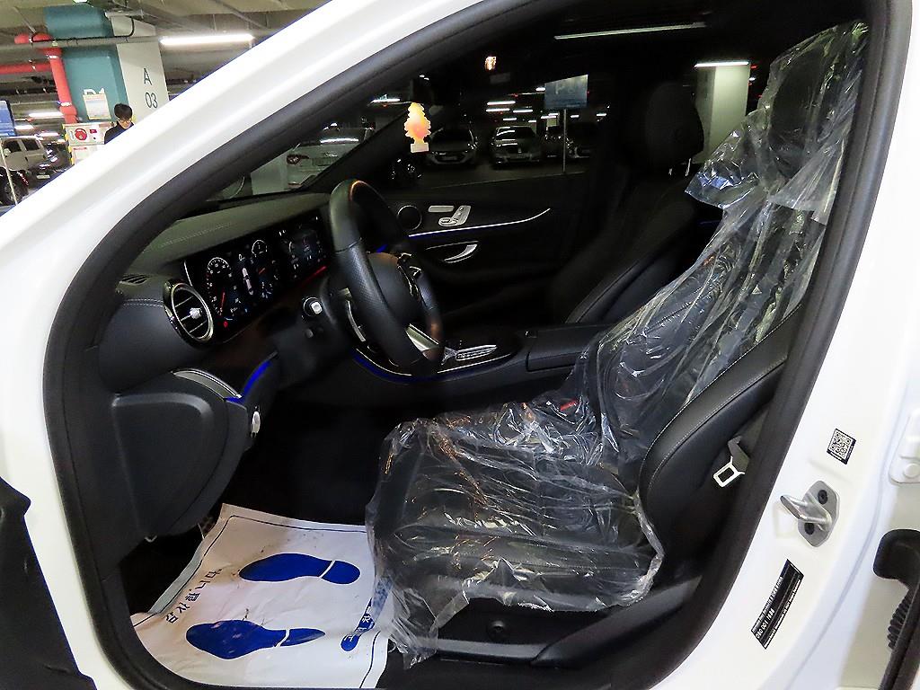 Mercedes Benz E class - Vista 6