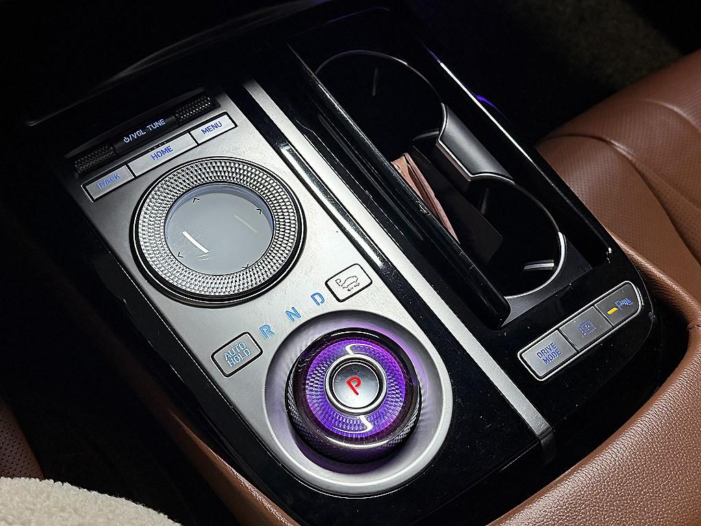 Genesis G80 - Vista 12