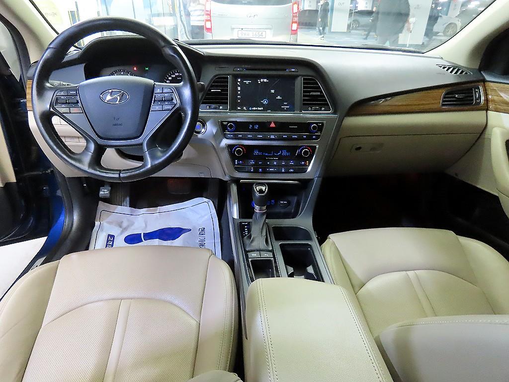 HYUNDAI Sonata - Vista 10