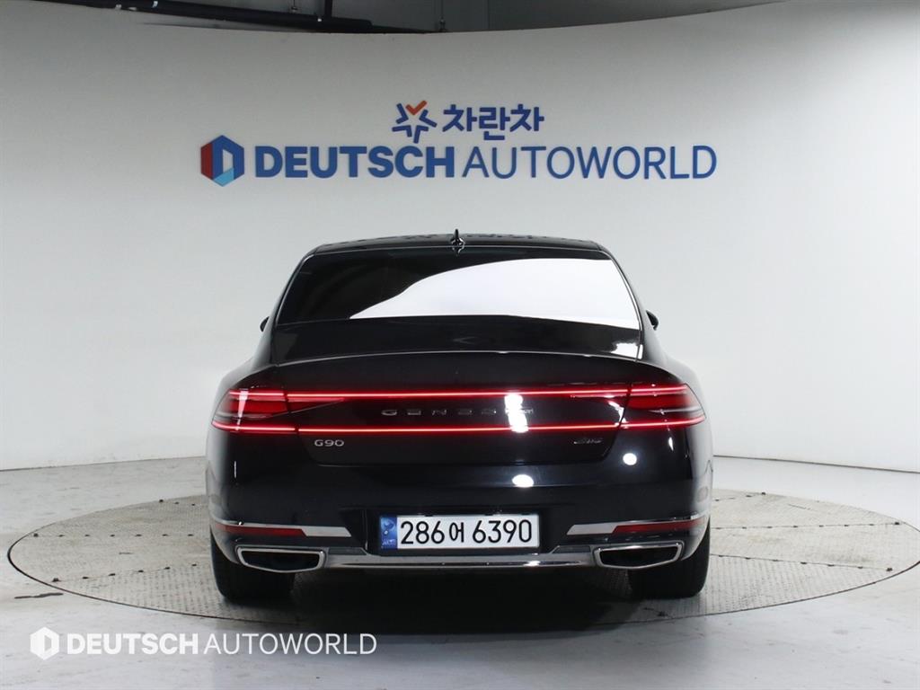 Genesis G90 - Vista 4