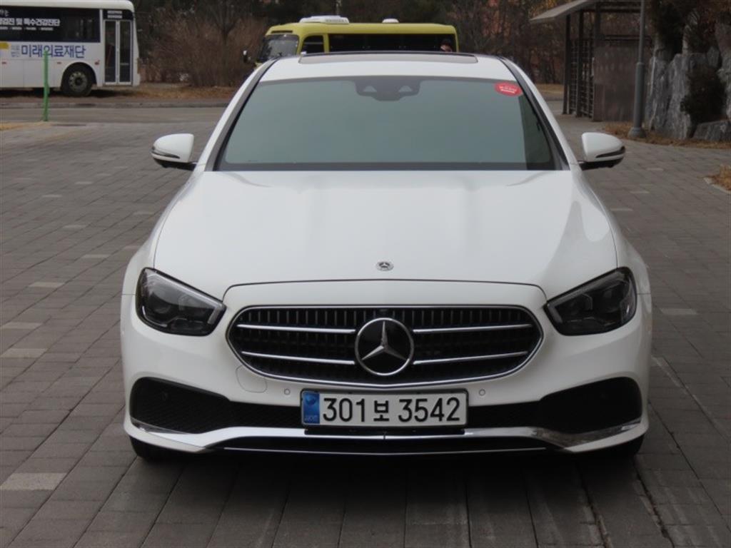 Mercedes Benz E class 2021 - Importación desde Corea - HF Imports Iquique - Foto 1