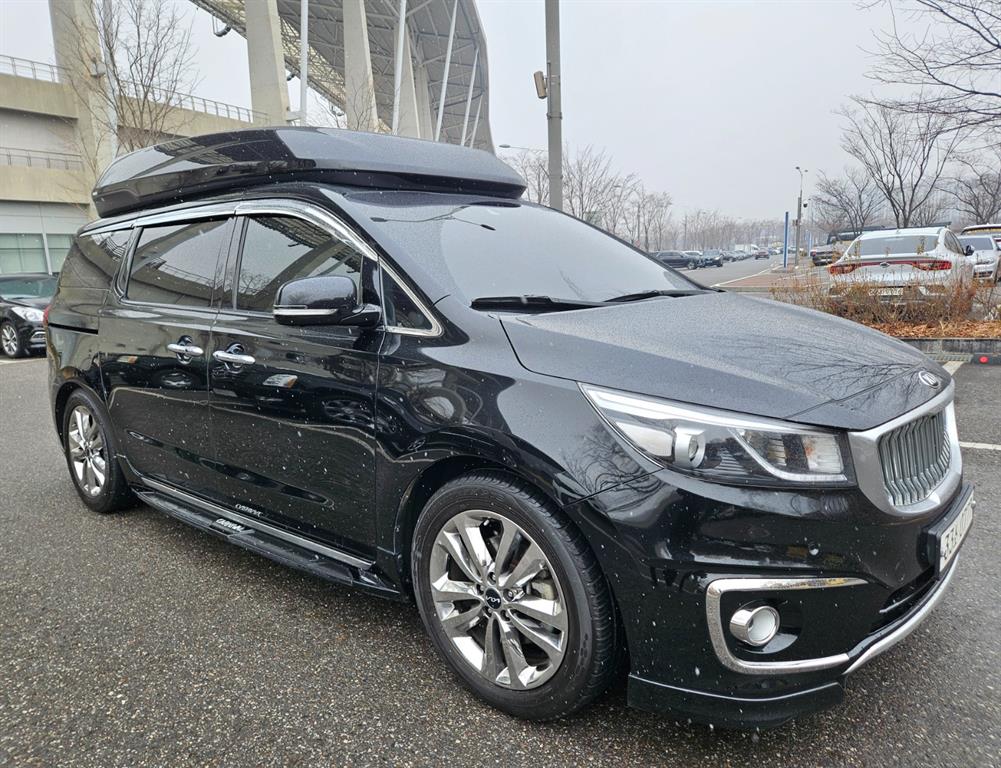 KIA Carnival - Vista 2