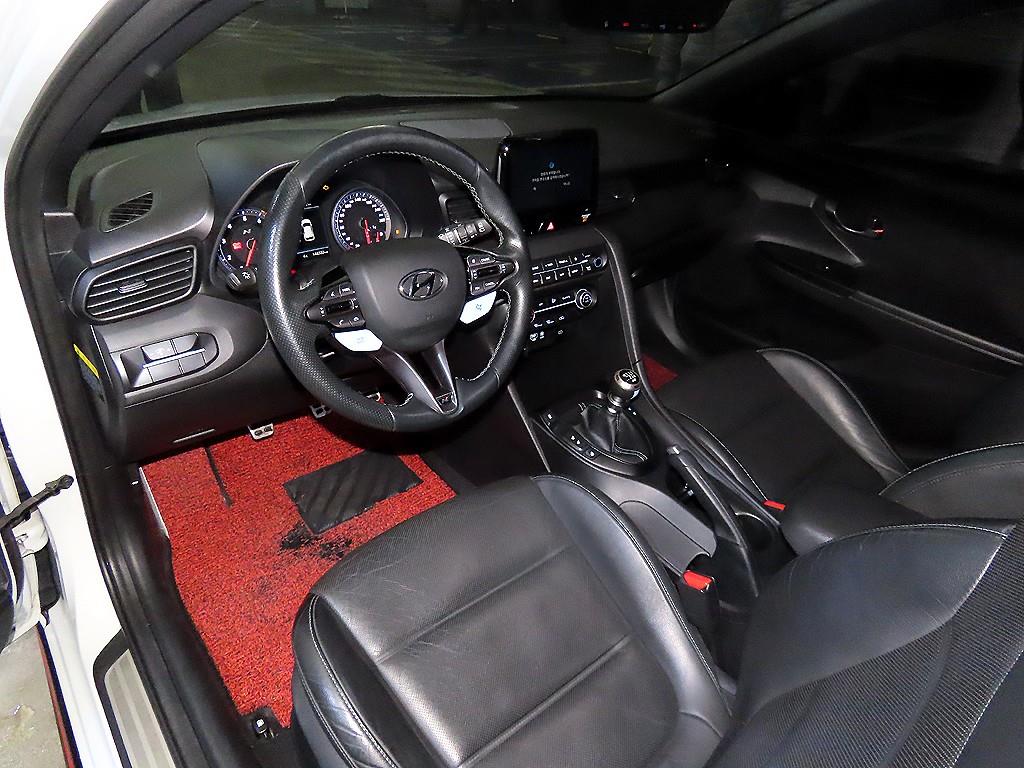 HYUNDAI Veloster - Vista 10