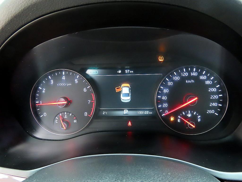 KIA K7 - Vista 9