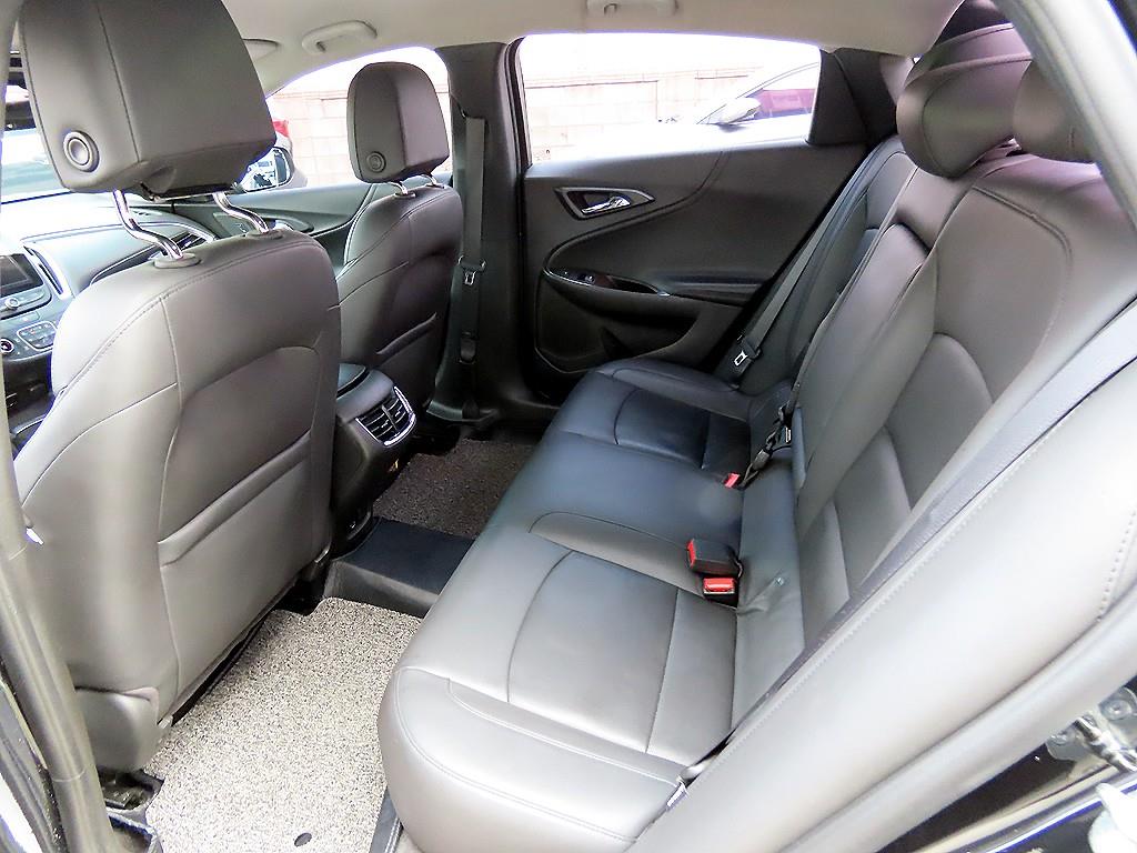 Chevrolet Malibu - Vista 6