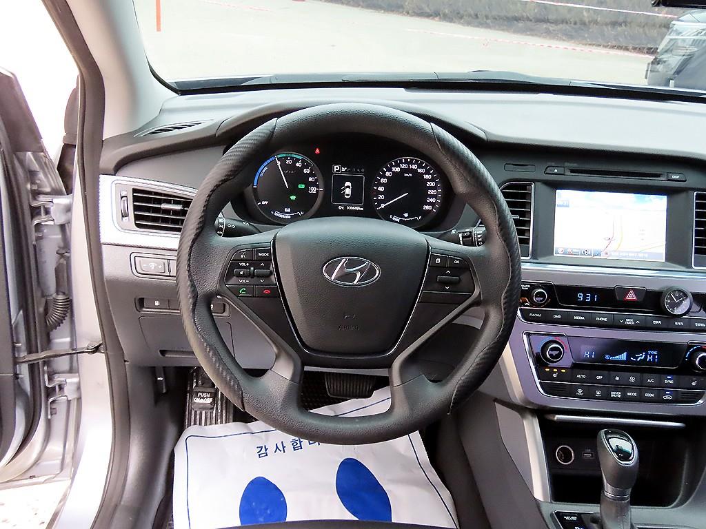HYUNDAI Sonata - Vista 8