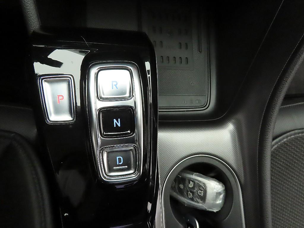 HYUNDAI Sonata - Vista 10