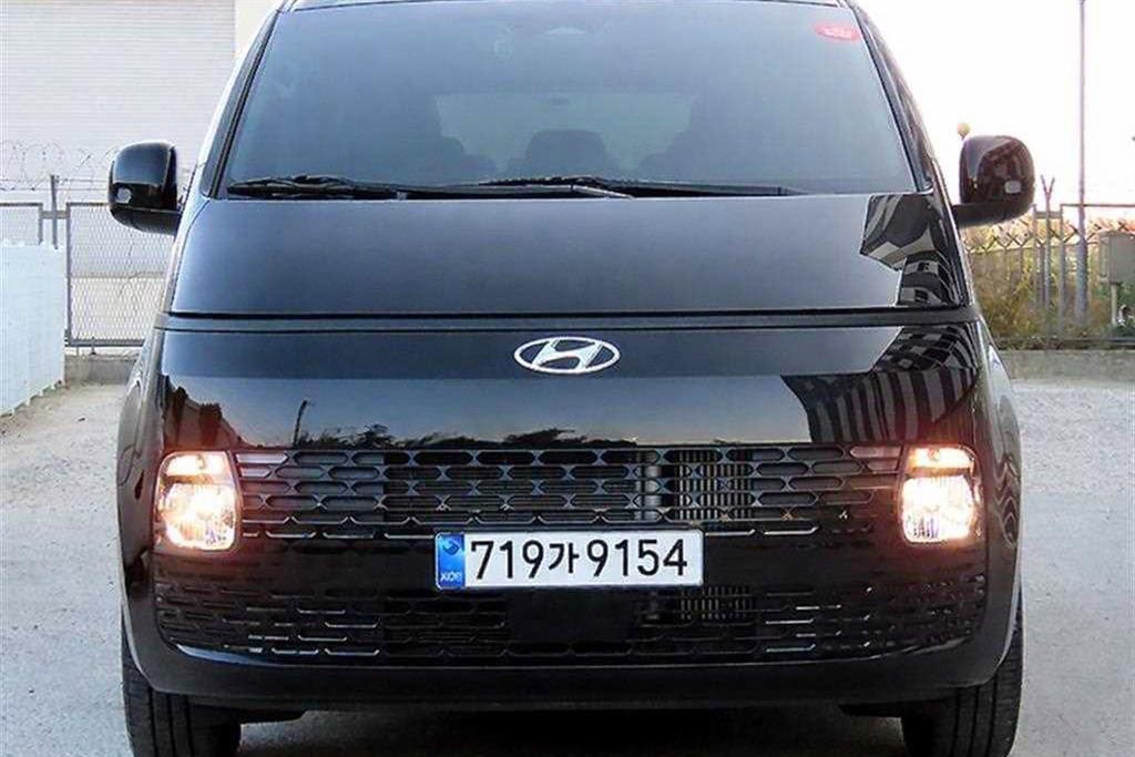 HYUNDAI Staria 2024 Negro - Importación desde Corea - HF Imports Iquique - Foto 1