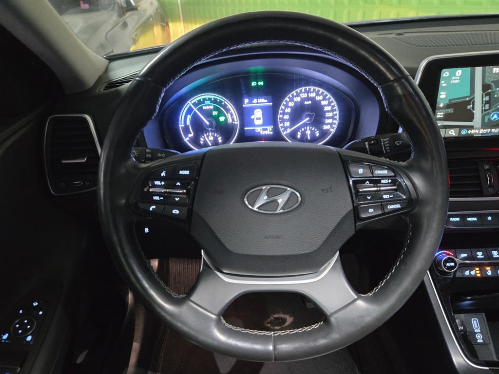 HYUNDAI Grandeur - Vista 8