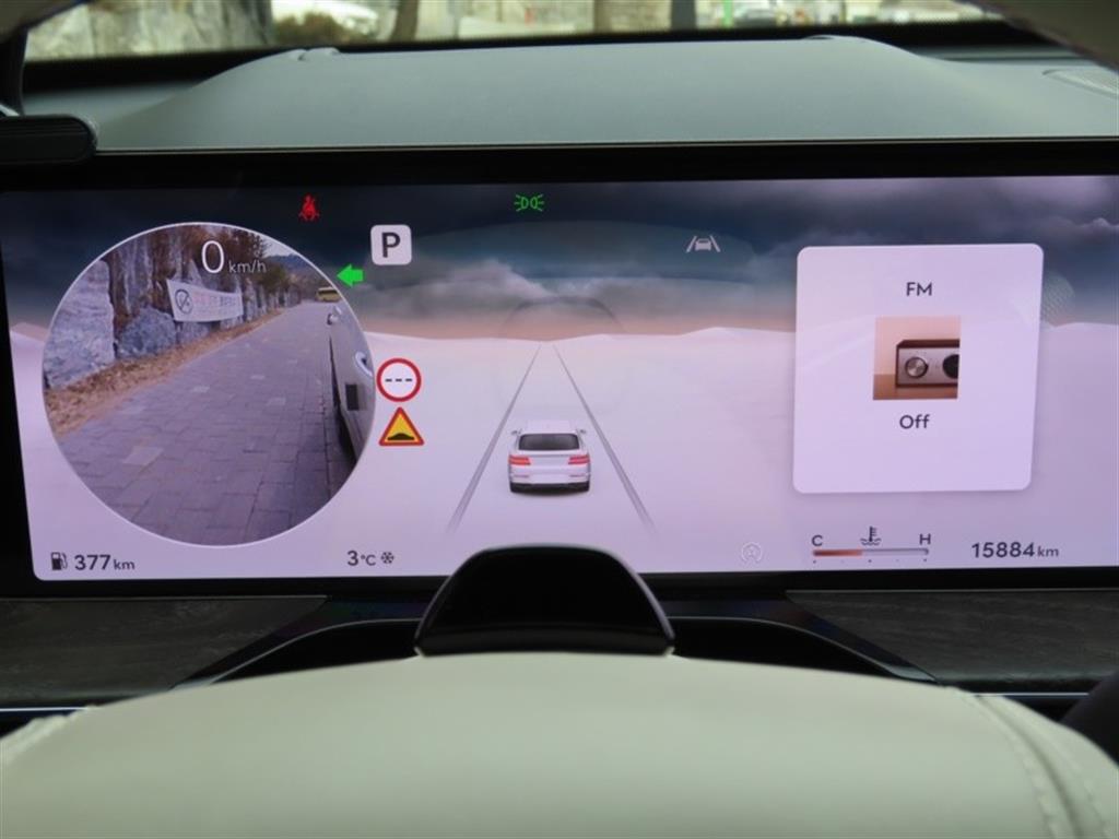 Genesis GV80 - Vista 9