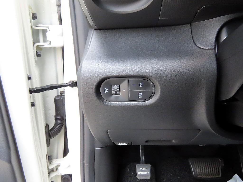 HYUNDAI Casper - Vista 12