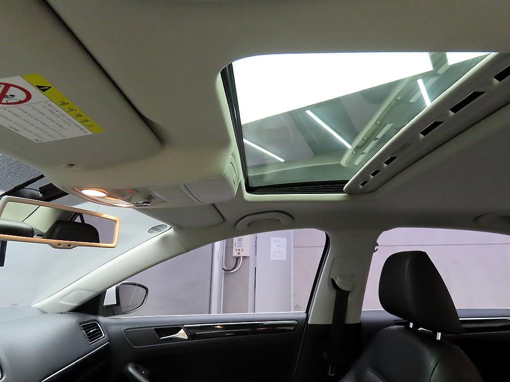 Volkswagen Jetta 2015 Blanco - Importación desde Corea - HF Imports Iquique - Foto 18