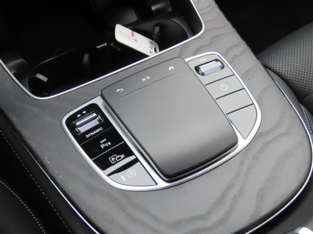 Mercedes Benz E class - Vista 11