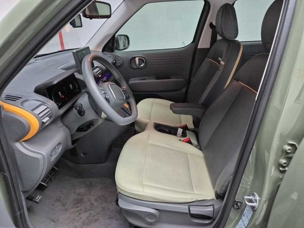 HYUNDAI Casper - Vista 11