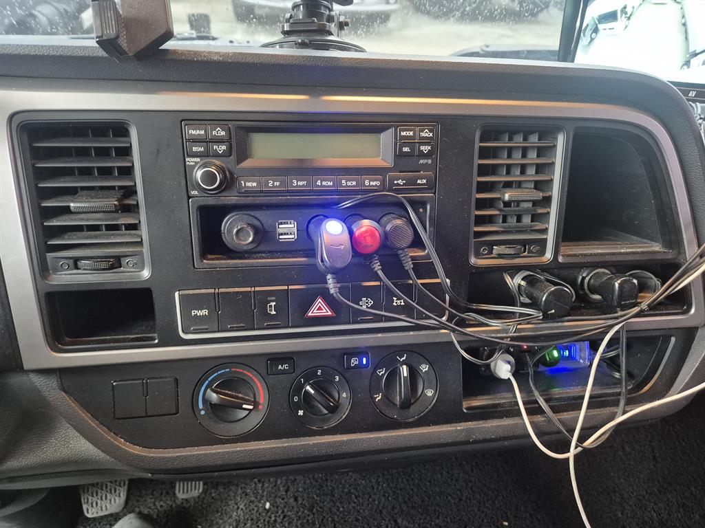 medium and large cargo truck - Vista 12