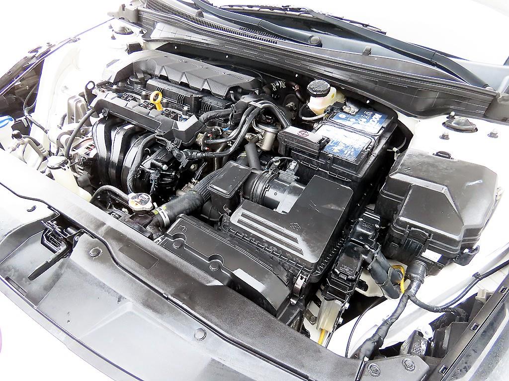 HYUNDAI Avante 2021 Blanco - Importación desde Corea - HF Imports Iquique - Foto 19