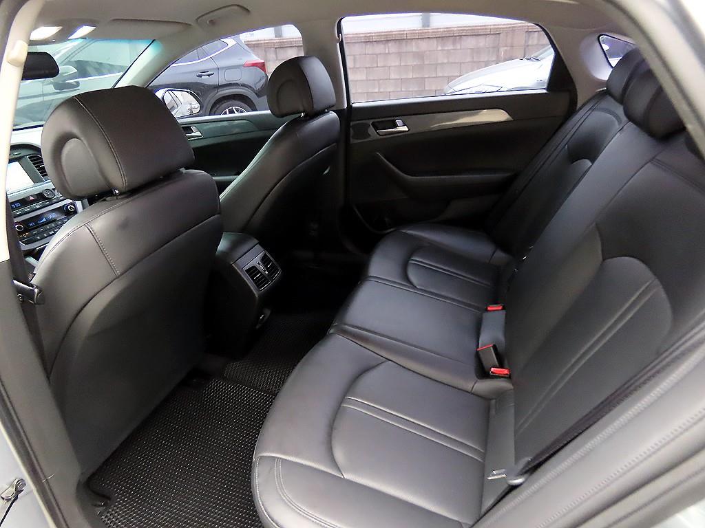 HYUNDAI Sonata - Vista 6