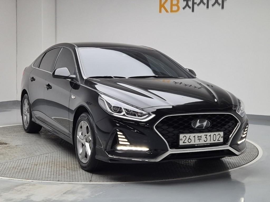 HYUNDAI Sonata - Vista 2