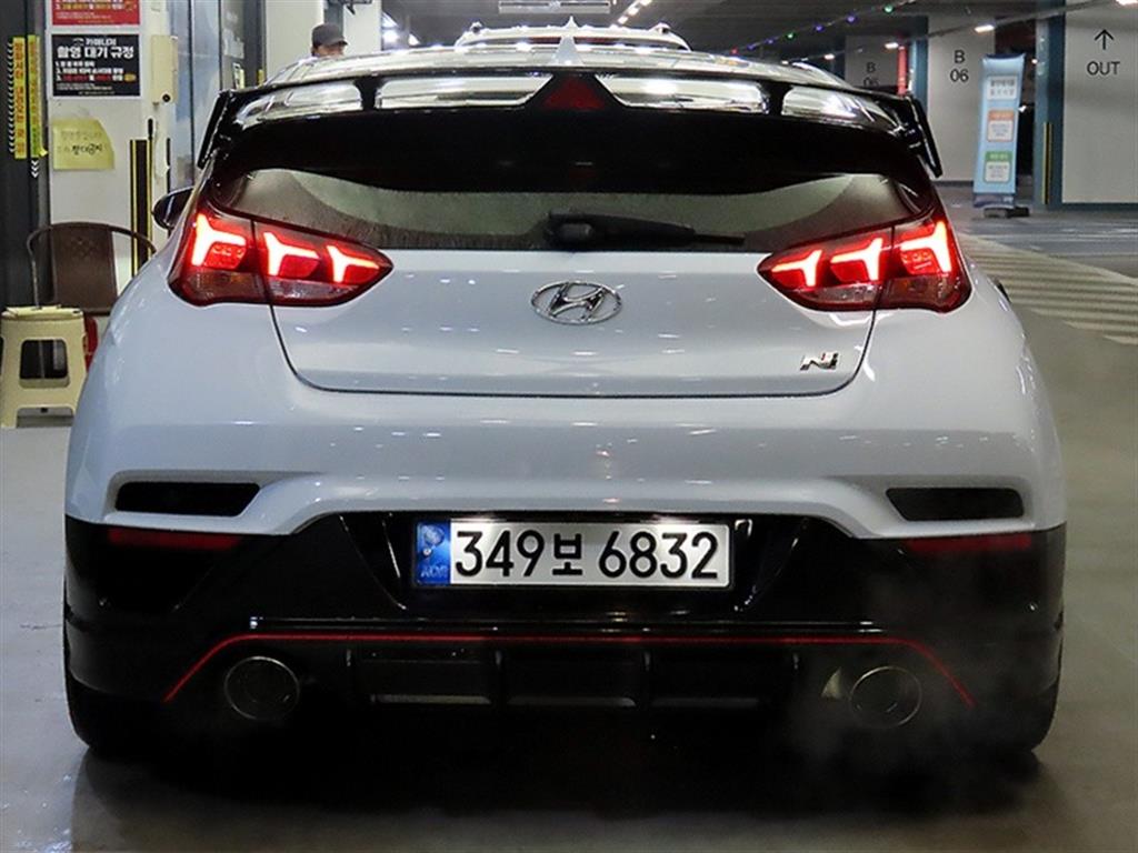 HYUNDAI Veloster - Vista 5