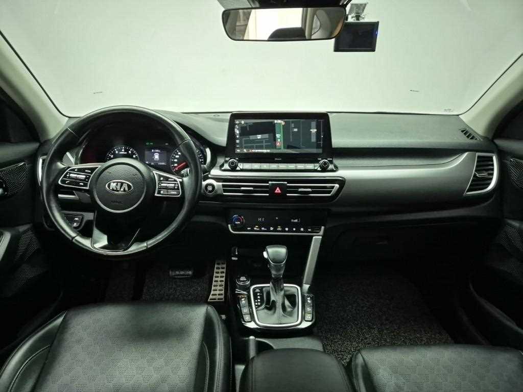 KIA Seltos - Vista 7