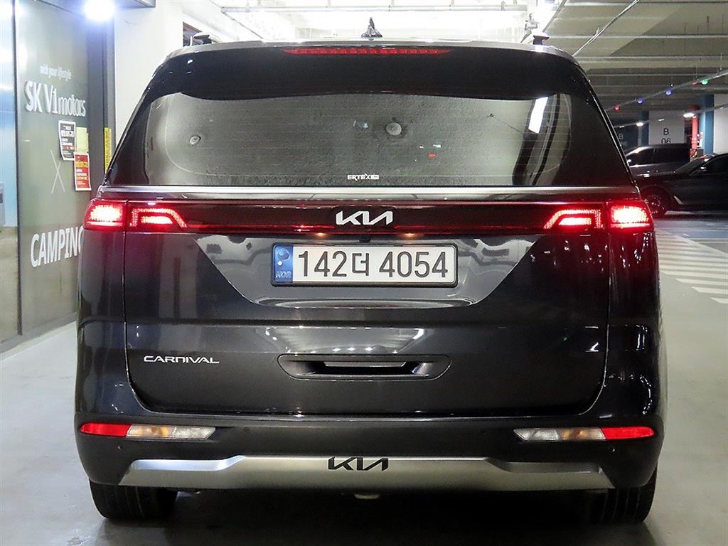 KIA Carnival - Vista 5