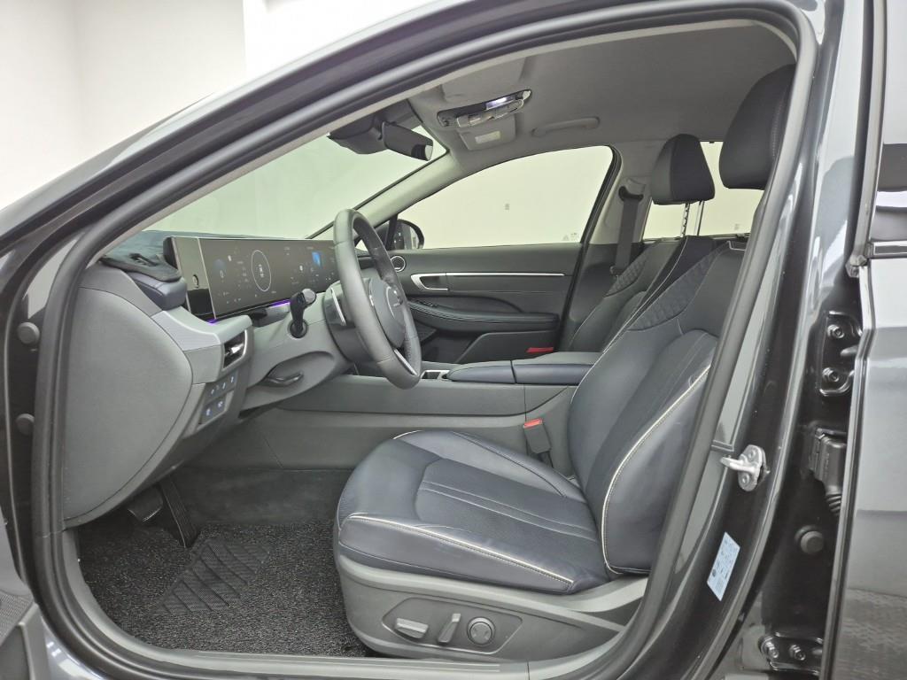 HYUNDAI Sonata - Vista 11