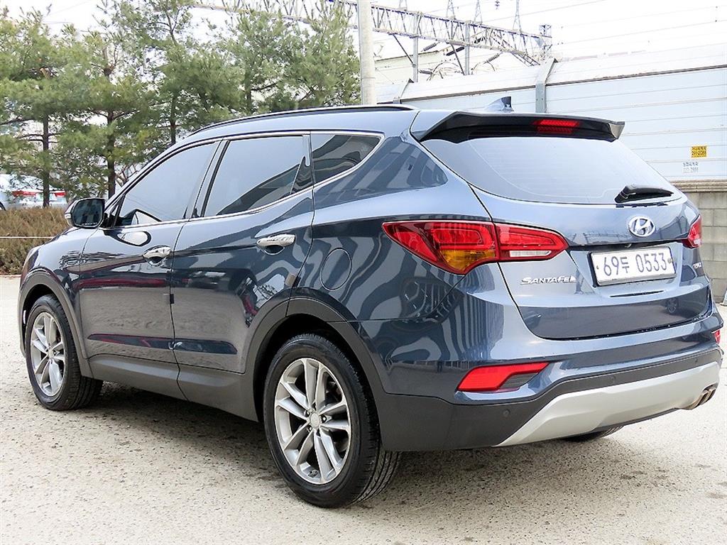 HYUNDAI Santa Fe - Vista 3
