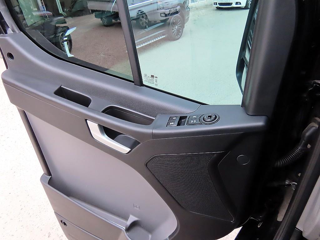 HYUNDAI Solati - Vista 12