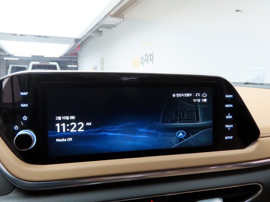 HYUNDAI Sonata - Vista 8