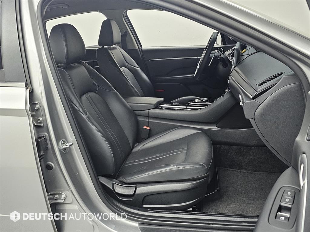 HYUNDAI Sonata - Vista 10