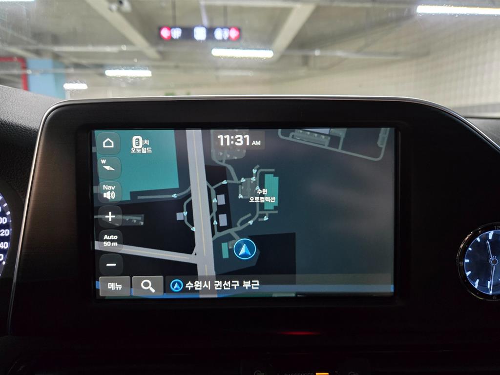 HYUNDAI Grandeur - Vista 11