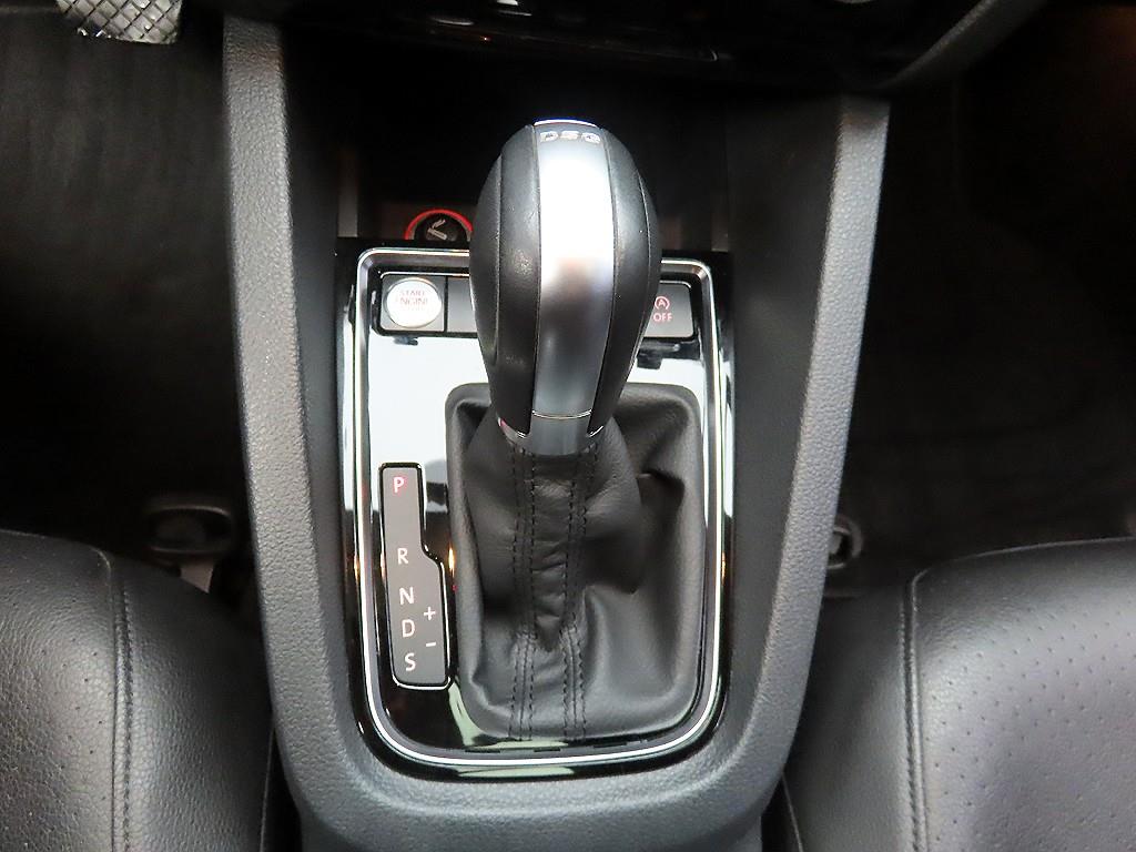 Volkswagen Jetta - Vista 10