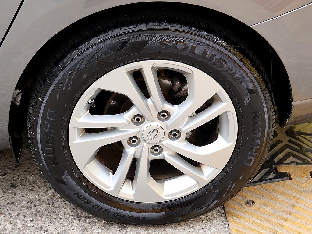 SAMSUNG SM3 - Vista 8